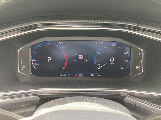 Volkswagen T-Cross 1.0TSI/115PK Style DSG · Camera · Apple/Android Car Play · Navigatie · Info Active Display · Stoelverwarming · Clima ·