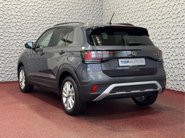 Volkswagen T-Cross ?DE VERNIEUWDE T-CROSS? 1.5 150PK LED V+A CAMERA DIG.COCKPIT PRO STOELVERW KEYLESS P-ASSIST NIEUW MODEL "Volkswagen rijden begint bij Topautos.nl - 75 topmodellen direct op voorraad!"