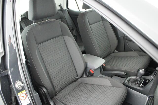 Volkswagen T-Cross 1.0 TSI 110pk DSG Life Trekhaak Climate Control Stoelverwarming