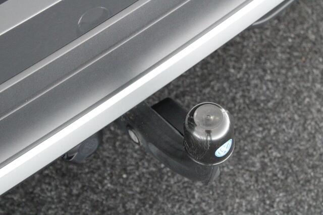 Volkswagen T-Cross 1.0 TSI 110pk DSG Life Trekhaak Climate Control Stoelverwarming