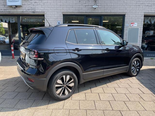Volkswagen T-Cross 1.0 TSI Move Clima PDC Navi Weinig km 2023