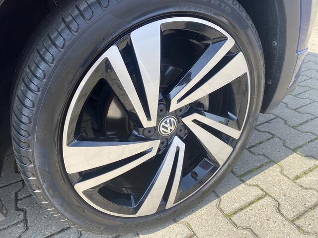 Volkswagen T-Cross 1.0 TSI R-Line Stoelverwarming & A. Carplay & Camera & Virtueel Cockpit.