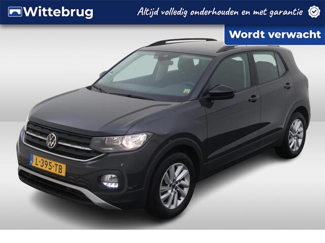 Volkswagen T-Cross 1.0 TSI Life / Navigatie / Climate controle / Camera / Parkeersensoren / Lichtmetaal 16 inch / Stoel verwarming /
