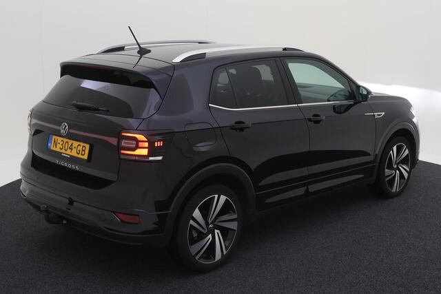 Volkswagen T-Cross 1.0 TSI 2x R-Line / CAMERA/ TREKHAAK/ PARK. SENSOREN/ LED/ GETINT GLAS/ NAVI/ CLIMA/ 18" LMV