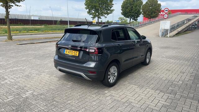 Volkswagen T-Cross 1.0 TSI 95pk Life / Navigatie / Parkeersensoren