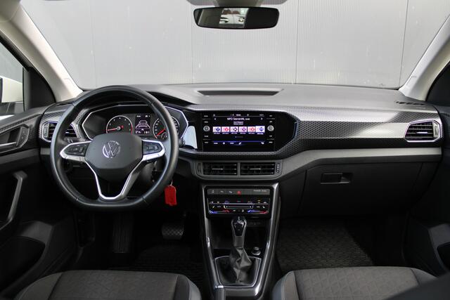 Volkswagen T-Cross 1.0 TSI Style 110pk - ACC - LED - Carplay - Camera - Stoelverwarming - Rijklaar