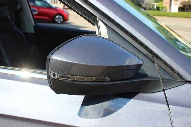 Volkswagen T-Cross 1.5 TSI Style DSG Automaat | Trekhaak | Adapt. cruise | BSM | Carplay/Android auto |