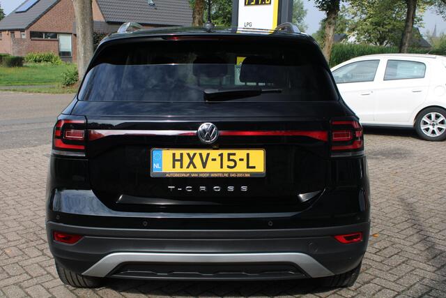 Volkswagen T-Cross 1.0 Virtual, Camera, Keyless, Adaptieve cruise, LED, Parksens. V en A, 18" LMV, Stoelverwarming