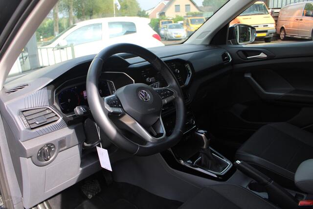 Volkswagen T-Cross 1.0 Virtual, Camera, Keyless, Adaptieve cruise, LED, Parksens. V en A, 18" LMV, Stoelverwarming