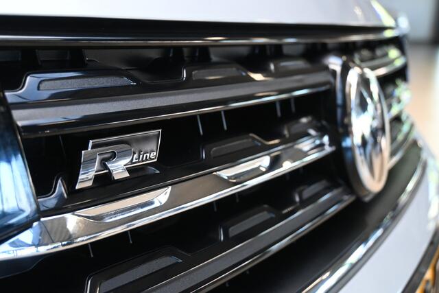 Volkswagen T-Cross 1.0 TSI 115pk R-Line | LED | ACC | 22.950 KM! | 100% (Dealer) onderhouden label