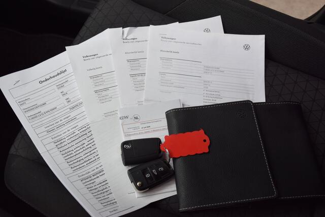 Volkswagen T-Cross 1.0 TSI 96PK Life Business | Org. NL | BOVAG Garantie | Automatische Airco | Adaptive Cruise Control | Parkeersensoren V&A | Navigatie |