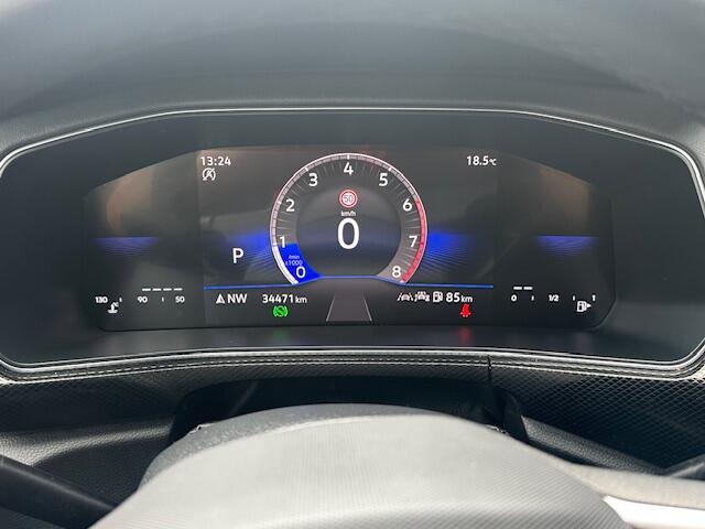 Volkswagen T-Cross 1.5 TSI R-Line / Trekhaak orig. / Led koplampen / Digitaal inst.paneel