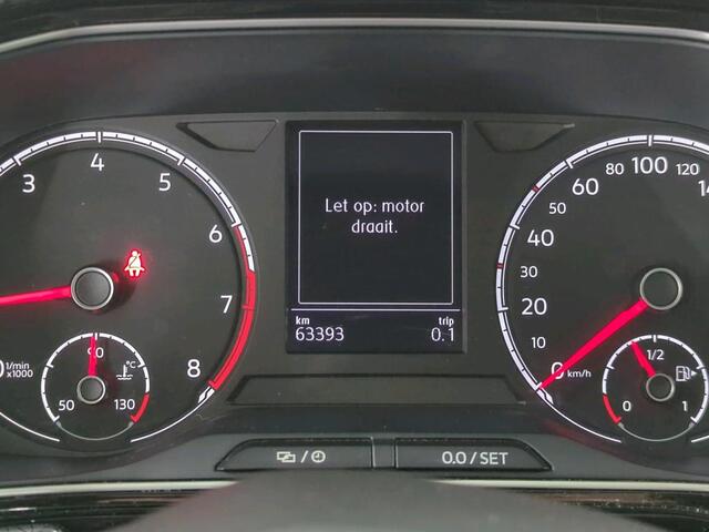 Volkswagen T-Cross 1.0 TSI Style / TREKHAAK/ PARK. SENSOREN/ LED/ CLIMA/ APP CONNECT/ 17" LMV