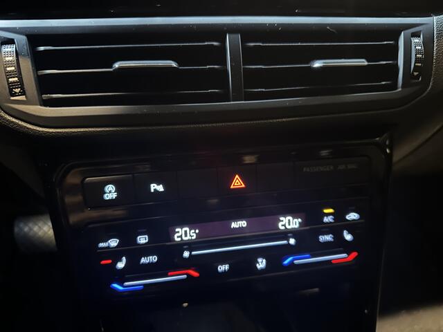 Volkswagen T-Cross 1.0 TSI Style | Business R | LED | 18" | CARPLAY | Adaptive CC | 1. Eigenaar | Black Edition | Camera | 1/2 Leer | Winter-pakket |