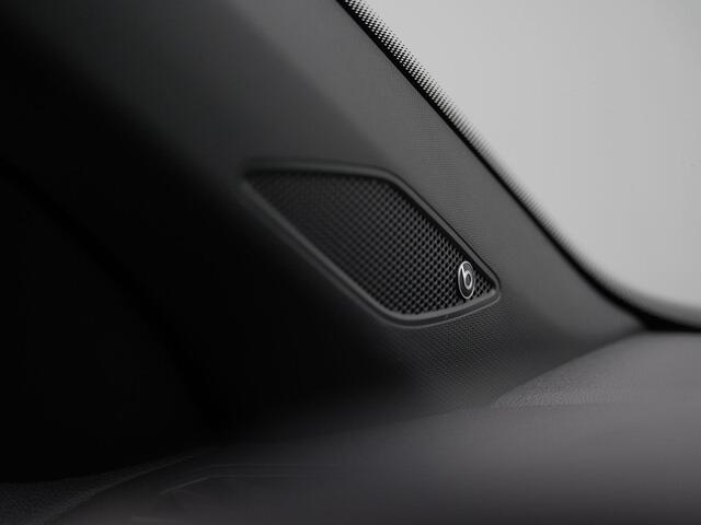 Volkswagen T-Cross 1.0 TSI 115 pk DSG R-Line | Trekhaak | Beats | Navigatie | Adaptive Cruise | Parkeersensoren voor/achter | Keyless