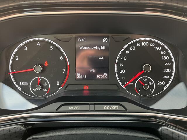 Volkswagen T-Cross 1.0 TSI Life | ADAPT. CRUISE | CARPLAY | CLIMA | FULL LED | PDC | STOELVERW.