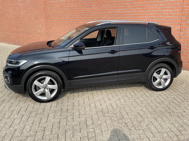 Volkswagen T-Cross 1.0 TSI 110pk DSG Style | Navigatie | Apple Carplay / Android Auto | Camera | Parkeer sensoren | Dab | Winterpakket | Digitale Cockpit