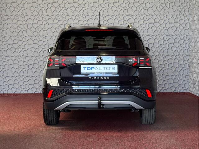 Volkswagen T-Cross 1.5 TSI 150PK R-LINE EDITION TREKHAAK LED 18''LMV IQ CAMERA STOELVERW BLINDSPOT. ?2025? "Volkswagen rijden begint bij Topautos.nl - 75 topmodellen direct op voorraad!"