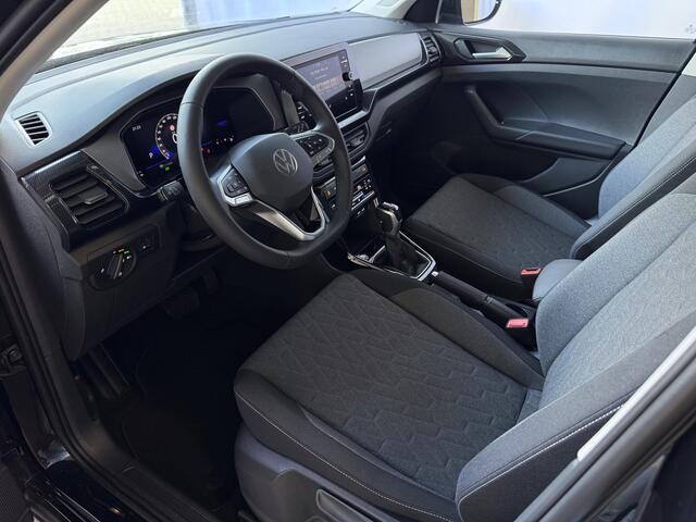 Volkswagen T-Cross ? NIEUWE AUTO?TSI 17''LMV DODE HOEK TREKHAAK CAMERA VIR.COCKPIT STOELVERW. ADAP.CRUISE LMV CARPLAY 2025 "Volkswagen rijden begint bij Topautos.nl - 75 topmodellen direct op voorraad!"