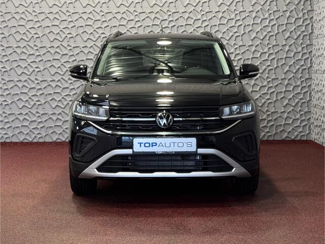 Volkswagen T-Cross ? NIEUWE AUTO?TSI 17''LMV DODE HOEK TREKHAAK CAMERA VIR.COCKPIT STOELVERW. ADAP.CRUISE LMV CARPLAY 2025 "Volkswagen rijden begint bij Topautos.nl - 75 topmodellen direct op voorraad!"