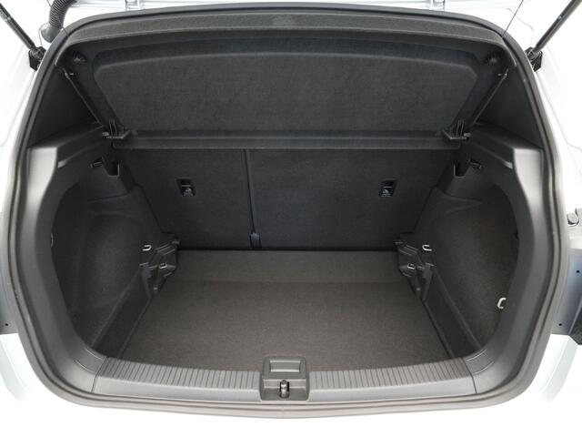 Volkswagen T-Cross 1.0 TSI 110pk DSG R-Line Navigatie Camera Stoelverwarming Acc Carplay 3