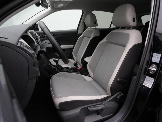 Volkswagen T-Cross 1.0 TSI 115 pk DSG Style | IQ Light | Achteruitrijcamera | Stoelverwarming | Adaptive Cruise | Leder/stof | Navigatie