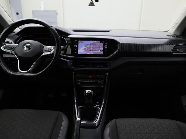 Volkswagen T-Cross 1.0 TSI 115pk Style · Navigatie · Camera + Parkeersensoren · LED