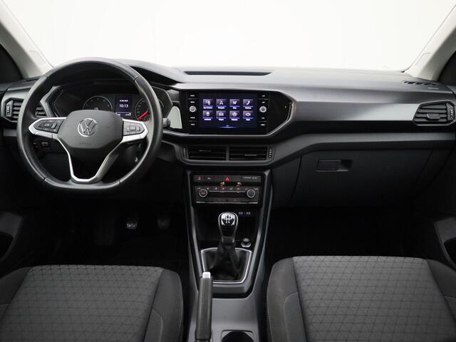Volkswagen T-Cross 1.0TSI/95PK Life · Apple/Android Car Play · Parkeersensoren · Adaptive cruise control ·
