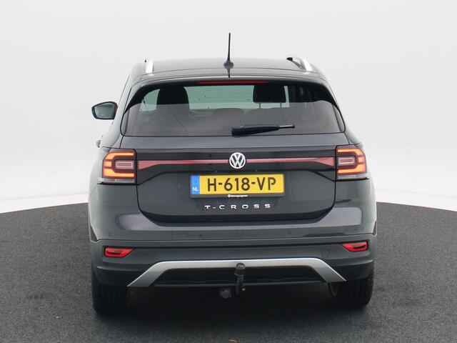 Volkswagen T-Cross 1.0 TSi Style 115 Pk | Adaptive Cruise | Navigatiesysteem | Full Led | Trekhaak | CarPlay | 18 Inch | 27.089 Km!