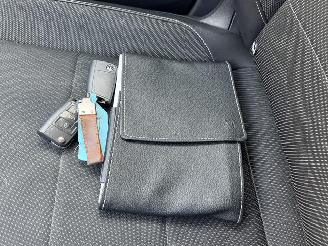 Volkswagen T-Cross 1.0 TSI R-Line | Automaat | Cruise control adaptief | Virtual cockpit