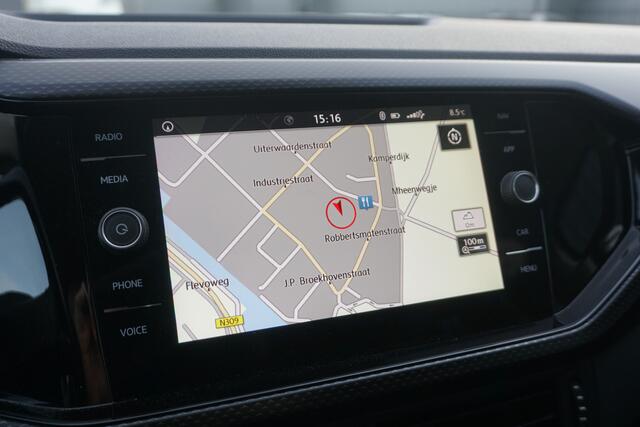 Volkswagen T-Cross 1.0 TSI | CARPLAY/ NAVI | ADAPT. CRUISE | CLIMATE | PDC V+A |