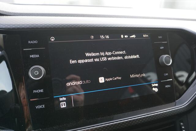 Volkswagen T-Cross 1.0 TSI | CARPLAY/ NAVI | ADAPT. CRUISE | CLIMATE | PDC V+A |