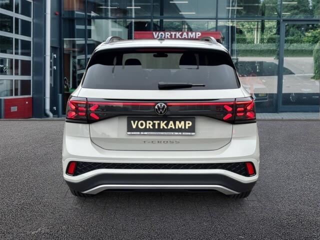 Volkswagen T-Cross 1.0 TSI DSG R-LINE afn.TREKHAAK/CAMERA/ACC/STOELVERW/CARPLAY