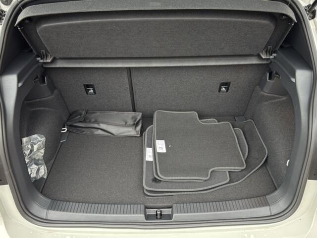 Volkswagen T-Cross 1.0 TSI DSG R-LINE afn.TREKHAAK/CAMERA/ACC/STOELVERW/CARPLAY