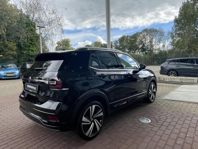 Volkswagen T-Cross 1.5 TSI 150pk DSG R-Line / Virtual cockpit / 18 Inch / stoelverwarming / Led verlichting / Camera / Adaptive Cruise