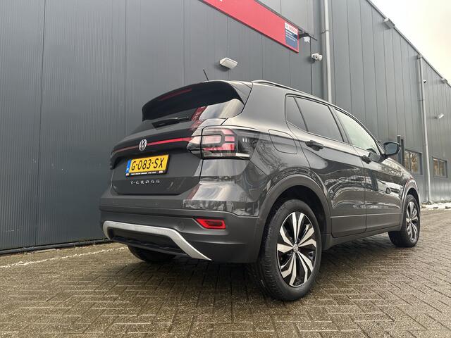 Volkswagen T-Cross 1.0 TSI Life | Navi via Carplay | Adaptive cruise control | Blind sp