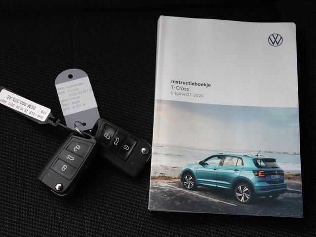 Volkswagen T-Cross 1.0 TSI Life Business | ACC | Navigatie | Trekhaak!