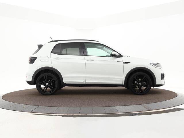 Volkswagen T-Cross 1.0 TSI 110PK DSG R-Line · Camera · Apple/Android Car Play · P-Sensoren · Stoelverwarming · 18'' velgen ·
