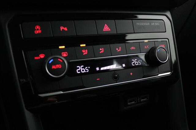 Volkswagen T-Cross 1.0 TSI Life Business | Parkeersensoren | DAB + | Climate Control | Navigatie | Dodehoekassistent