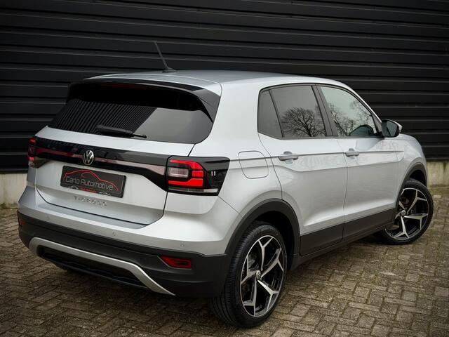 Volkswagen T-Cross 1.0 TSI LIFE DSG|STOELVERW|LANEASS|CARPLAY 18'' R