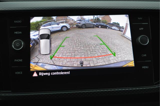 Volkswagen T-Cross 1.0 TSI Life NL-Auto / Climate control / Pdc / Apple,android