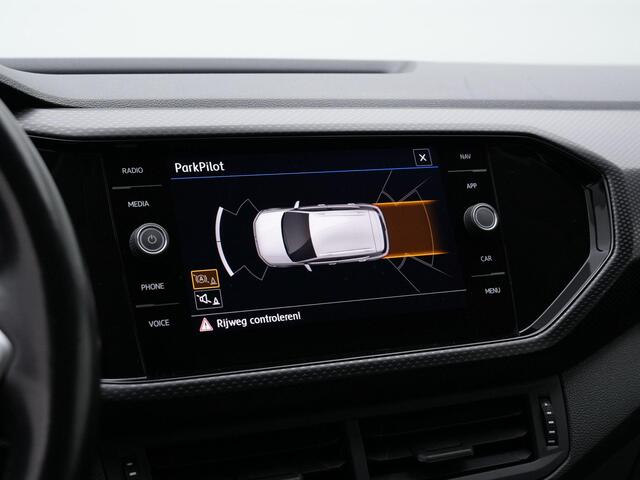 Volkswagen T-Cross 1.0 TSI 115 pk Style | Stoelverwarming | Navigatie | Parkeersensoren voor/achter