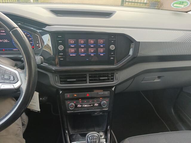 Volkswagen T-Cross 1.0 TSI Life Business | Climate controle | Adaptieve cruise controle | Trekhaak | Digit | Camera |