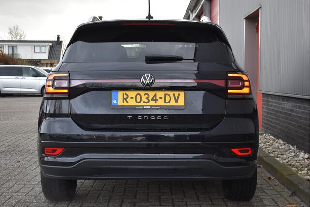 Volkswagen T-Cross 1.0 TSI R-Line Virtual cockpit, Adaptive cruise, Camera, Carplay, DAB, PDC