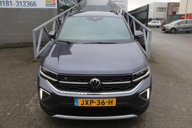 Volkswagen T-Cross 1.5 TSI R-Line Automaat/Navigatie/Virtual cockpit/Adaptive cruise control/Achteruitrijcamera/Parkeersensoren rondom/Apple carplay/Stoelverwarming/Climate control/IQ light/DAB/Draadloze telefoonlader.