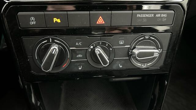 Volkswagen T-Cross 1.0 TSI Life Edition 1 jaar garantie BJ: Feb. 2024