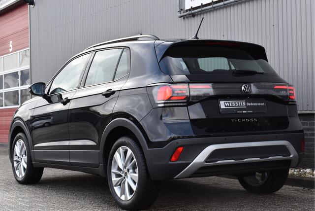 Volkswagen T-Cross 1.5 TSI Life DSG 150PK, Virtual cockpit, Adaptive cruise, Stoelverwarming, Carplay, PDC
