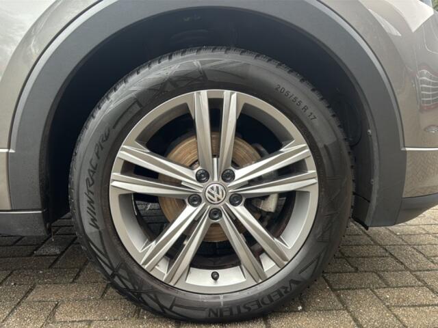 Volkswagen T-Cross 1.0 TSI LIFE CAMERA/ACC/NAVI/PDC/CARPLAY