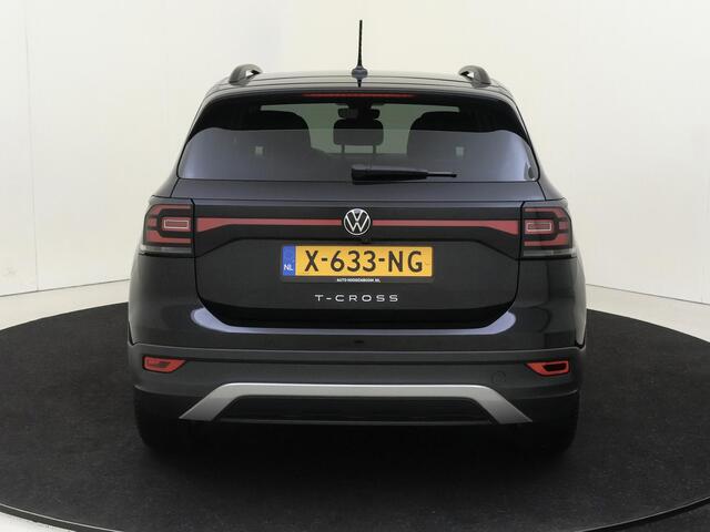 Volkswagen T-Cross 1.0 TSI Life | Navigatie | Keyless | Achteruitrijcamera | Stoelverwarming | Adaptieve cruise control | CarPlay | Elektrisch inklapbare |
