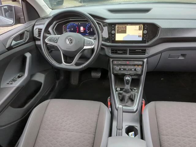 Volkswagen T-Cross 1.0 TSI Style / Led / Virtual cockpit / Navigatie / Afneembare trekhaak / Climate control / Parkeersensoren